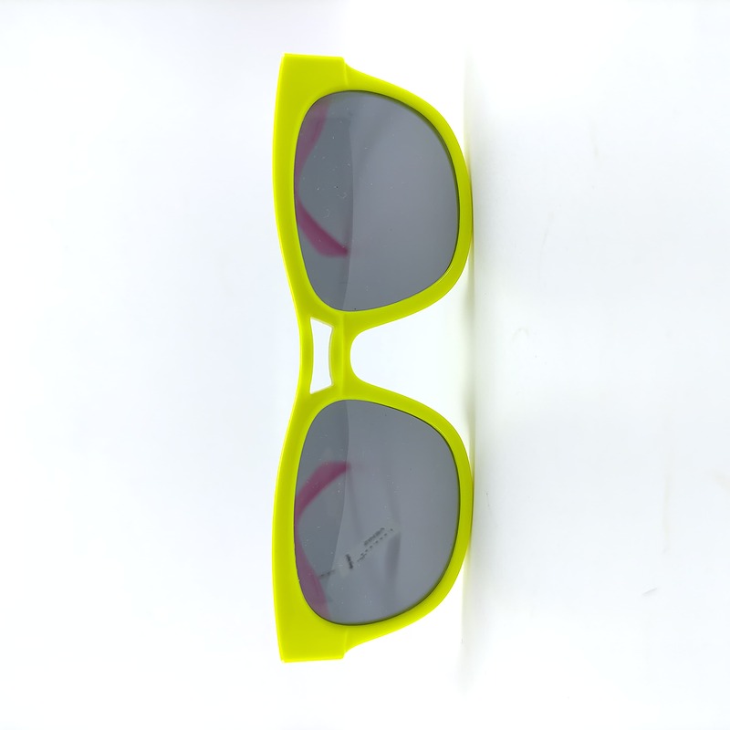 عینک آفتابی بچه گانه VENIZ مدل S812