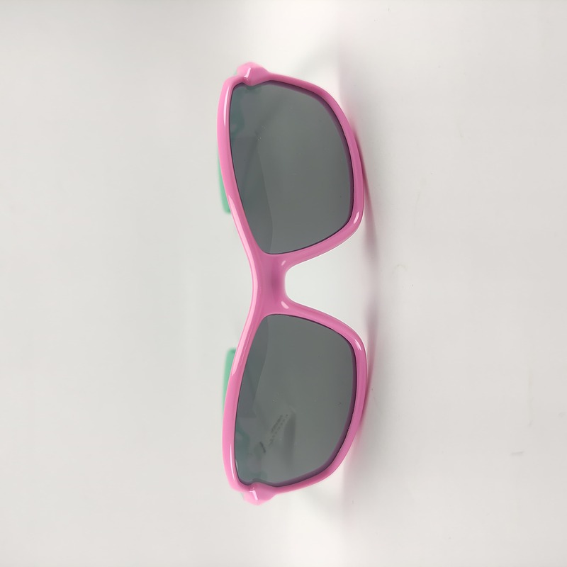 عینک آفتابی بچه گانه VENIZ مدل S8204