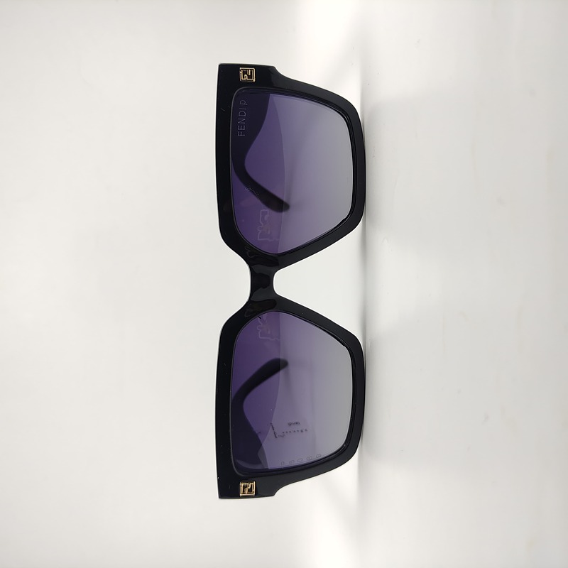 عینک آفتابی مردانه FENDI مدل P6089