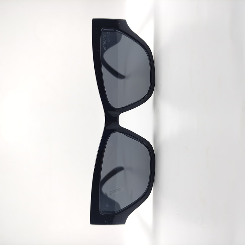 عینک آفتابی زنانه VERSACE مدل VS2868