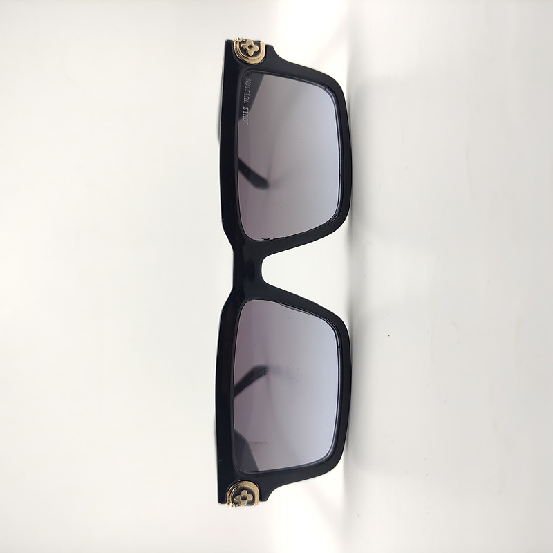 عینک آفتابی LOUIS VUITTON مدل LV2871