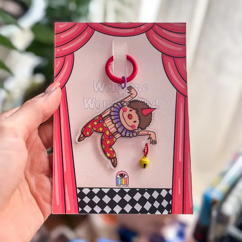 آویز وروجک