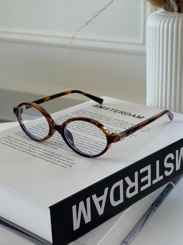 عینک میو میو گرد 