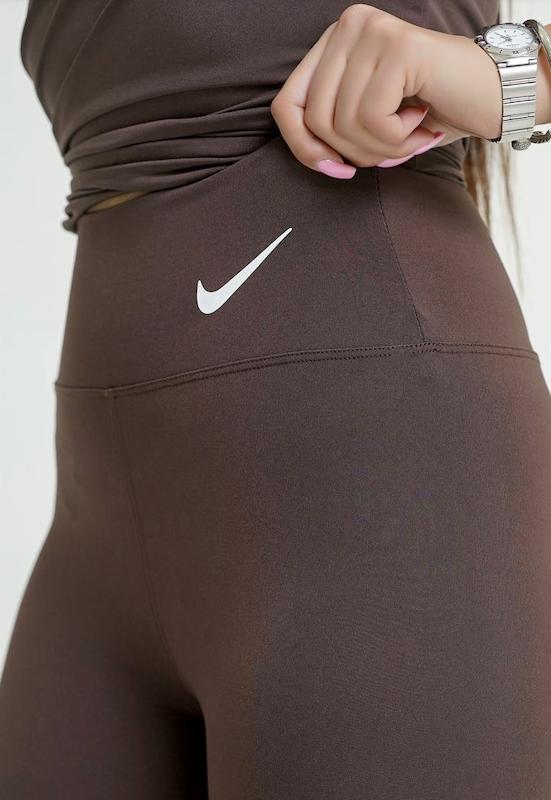 لگ ورزشی زنانه نایک کد92/۹۲