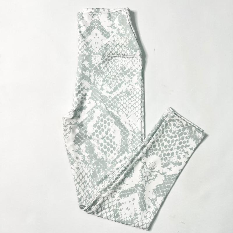 لگ ورزشی طرحدار ۸۰۰۰/8000