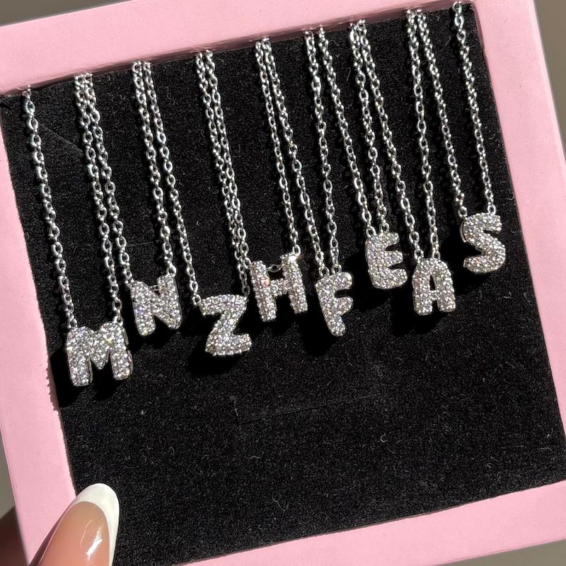 گردنبند حروف