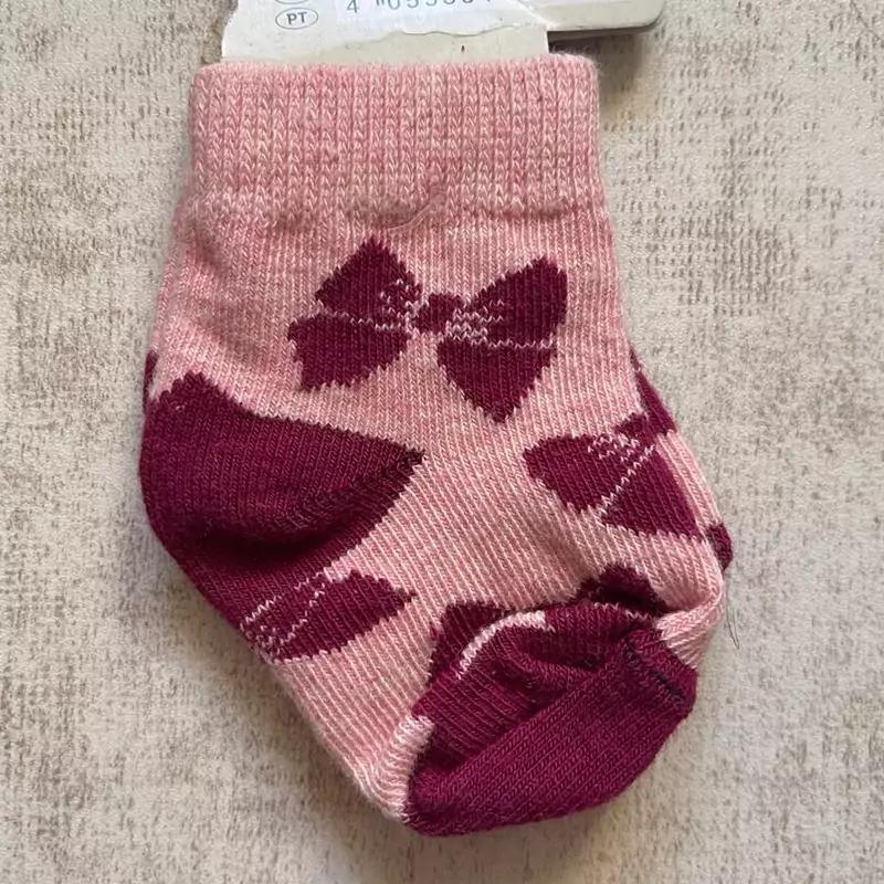 جوراب نوزادی ۰ تا ۳ ماه