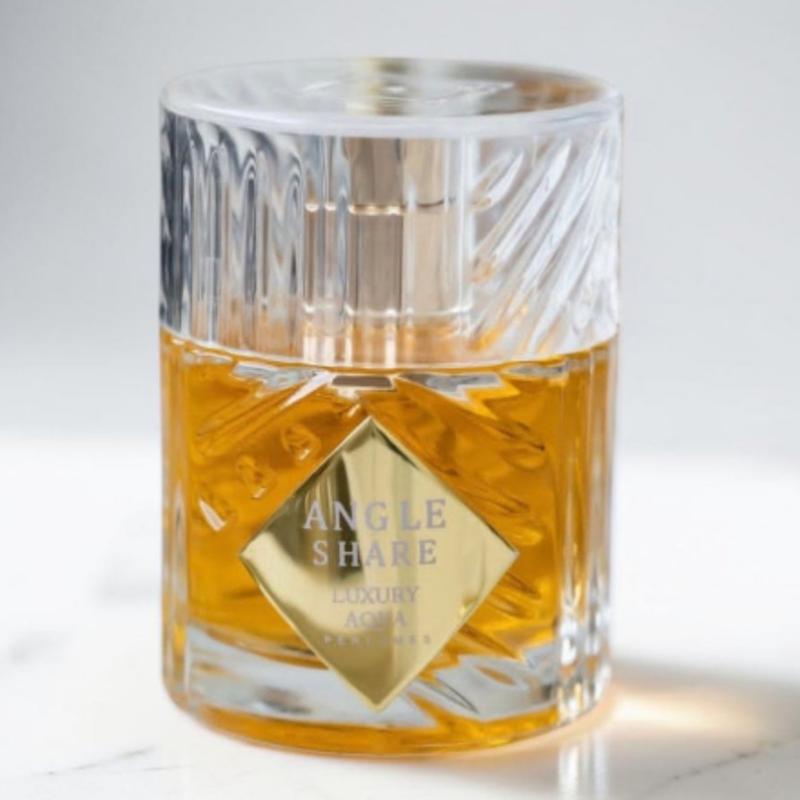 عطر ادکلن 50 میل لاکچری آکوا رایحه آنجلز شیر 