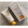 ضدآفتاب مرطوب کننده آنوا بی رنگ بدون رد سفیدی  sunscreen zero cast anua
