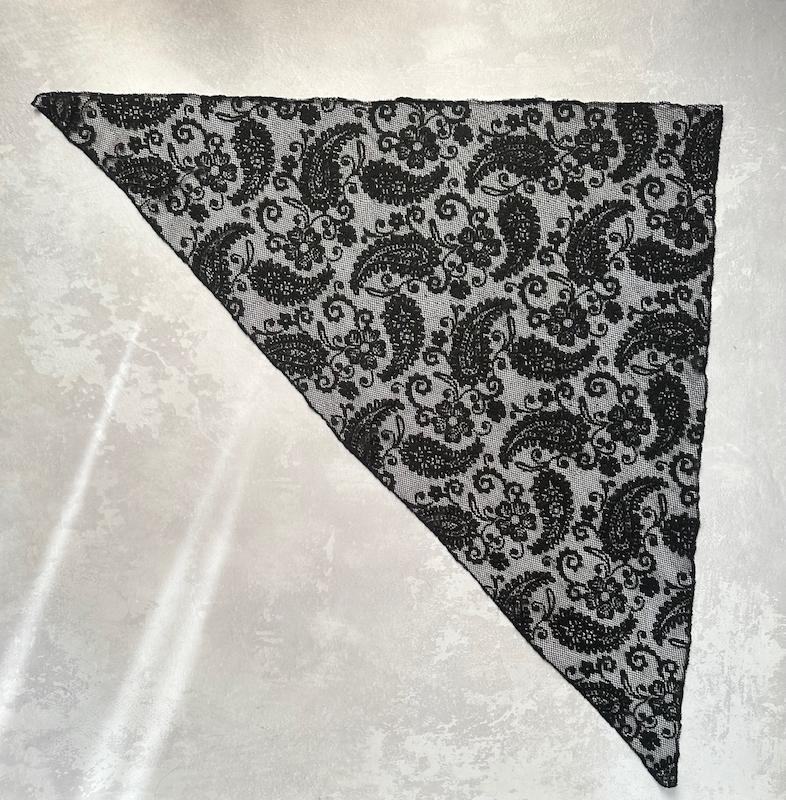روسری سه گوش گیپور