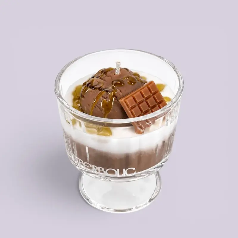 شمع دسر بستنی شکلاتی دست‌ساز هایپربولیک با طراحی شیشه ای و رایحه شکلات