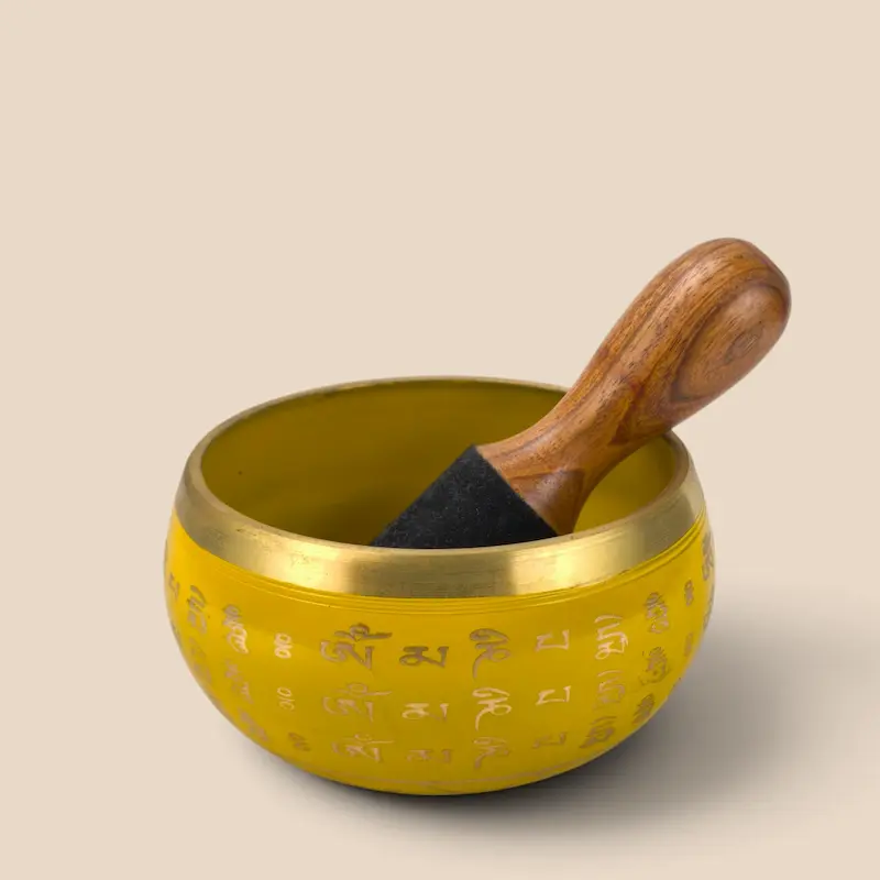 کاسه تبتی با مضراب چوبی مناسب مدیتیشن، یوگا، صدادرمانی و متعادل‌سازی چاکرا