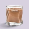 شمع دکوراتیو ماکرووکس قهوه‌ای با رایحه کوکی در شیشه دفرمه 