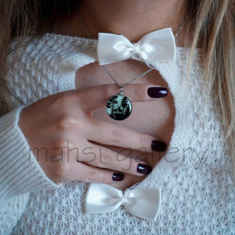 گردنبند  آهو شب تاب