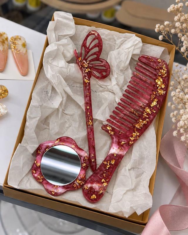 پک هدیه شانه،آینه و کانزاشی رزینی