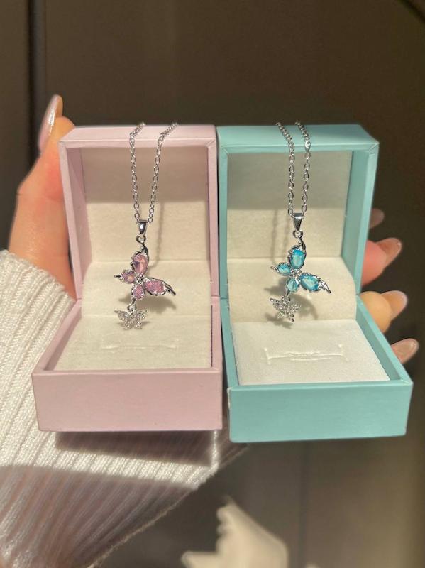 گردنبند دوقلو پروانه ای