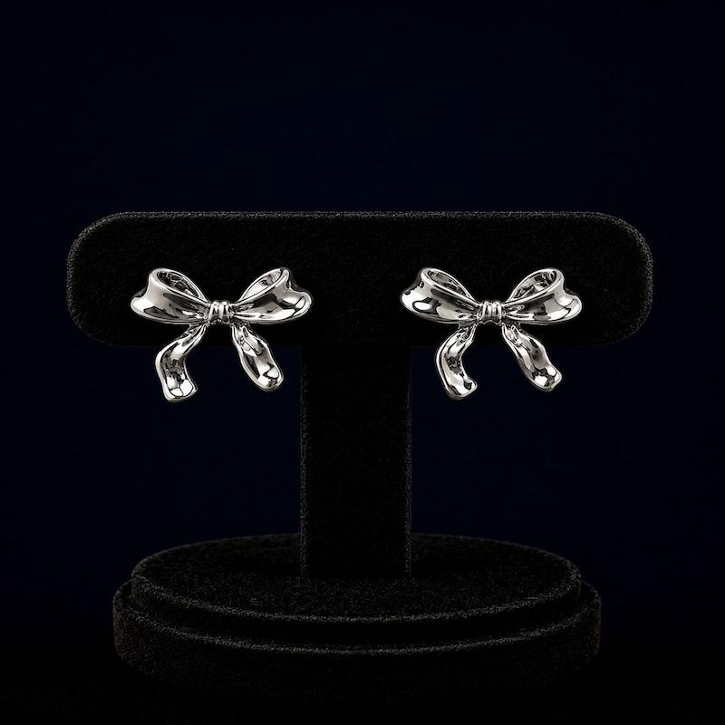 گوشواره پاپیونی نقره‌ای مدل Ribbon