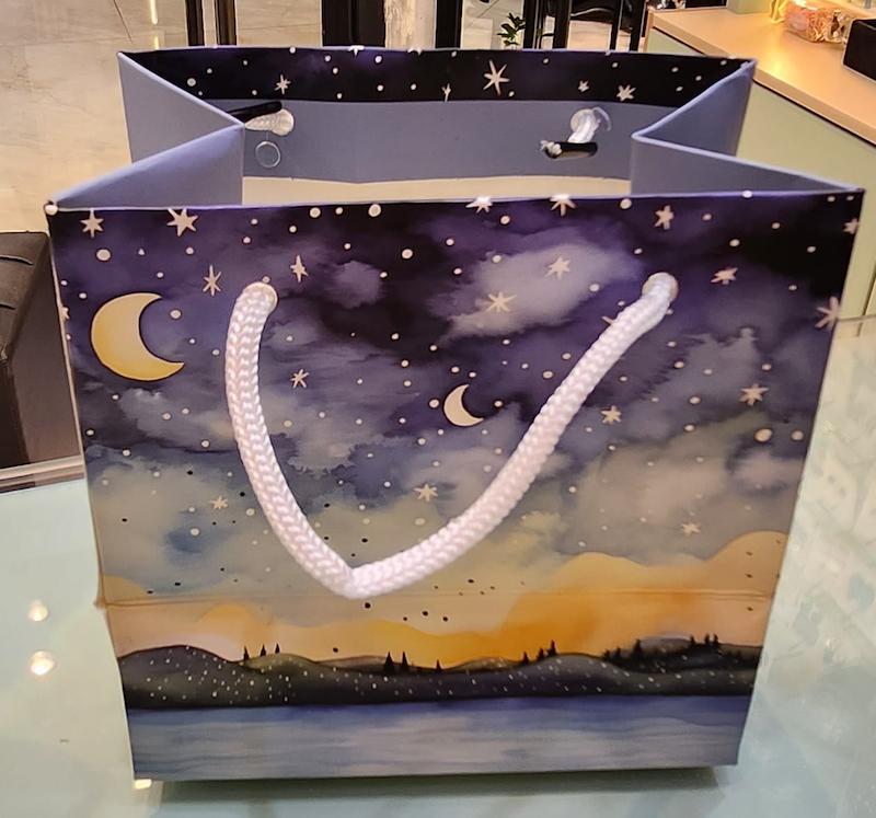 ساک دستی مقوایی طرح ماه