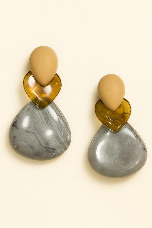 گوشواره طرح سنگ - طوسی کرم