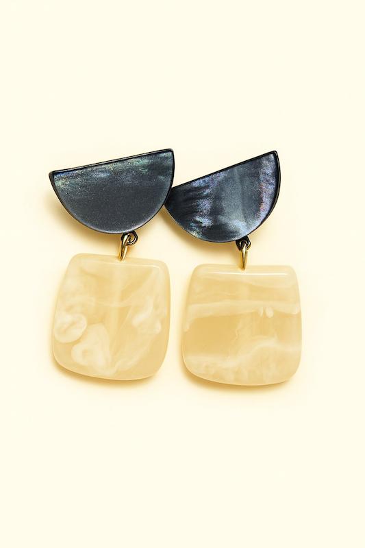 گوشواره طرح سنگ - کرم