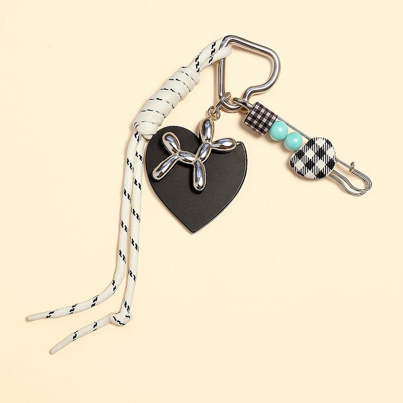 چارم بگ - طرح قلب سیاه