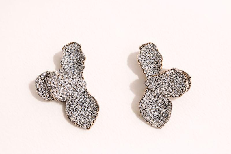 گوشواره طرح جواهری - نگین کاری شده