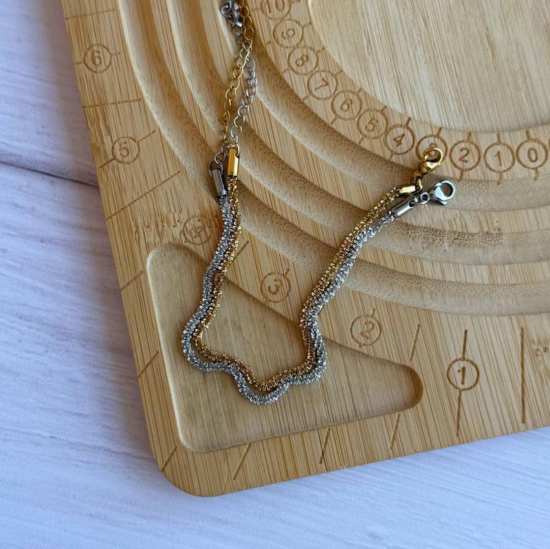 دستبند خاویاری