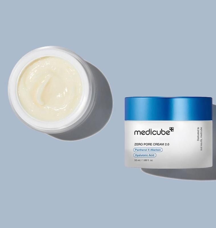 کرم مرطوب کننده و کنترل چربی‌پوست مدی کیوب Medicube حجم ۵۰ میل 