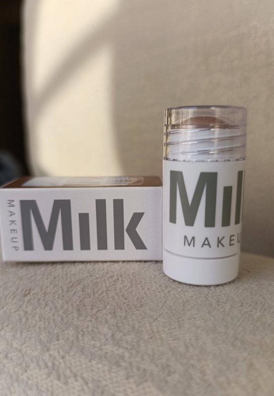 هایلایتر کرمی دویی استیکی میلک میکاپ  MILK MAKEUP  Dewy cream highlighter stick lit
