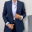 کت و شلوار زنانه Melvin کد M66، کت و شلوار فاستونی زنانه، کت و شلوار کلاسیک زنانه، استایل اداری، کت و شلوار لوکس اداری، کت و شلوار رسمی زنانه، کت و شلوار سرمه ای فاستونی