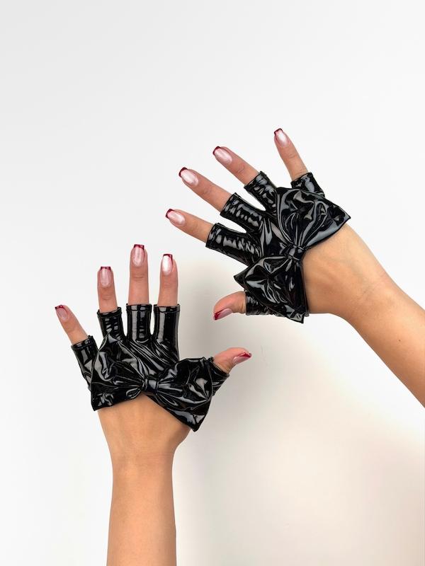 دستكش ورني بندانگشتي پاپيوني مشكي