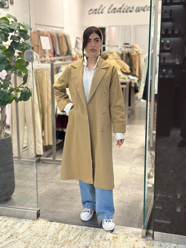 شش دکمه پفکی