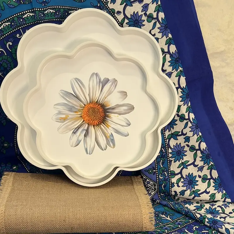 سینی طرح  گل داوودی قطر 28 و36 از برند Zucci 