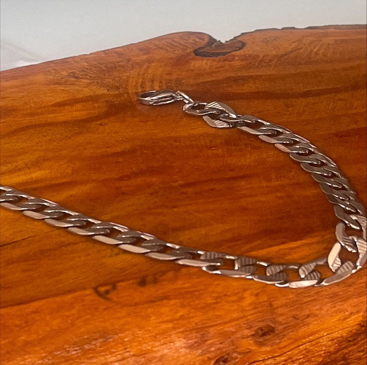 دستبند کارتیه طرح دار