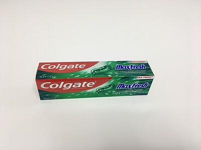 خمیر دندان ضد پوسیدگی کلگیت max fresh با نعناع و کریستالهای خنک کننده 133 گرمی Colgate anticavity toothpaste max fresh with cooling crystals clean mint