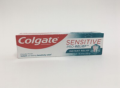 خمیر دندان کلگیت فلوراید تسکین دهنده فوری برای دندان های حساس 100 گرمی Colgate fluoride toothpaste is an instant relief for sensitive teeth