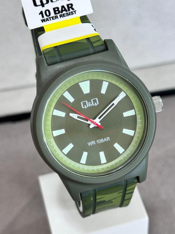 ساعت مردانه Q&Q مدل V35A-003VY