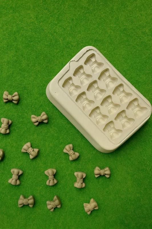 قالب گچی پاپیون کوچک ( پل مل )