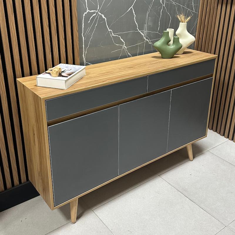 کنسول جاکفشی مینیمال