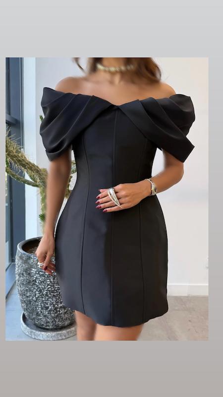 پیراهن مشکی