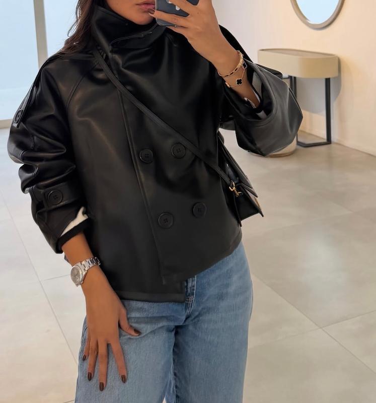 کت چرم یقه دار