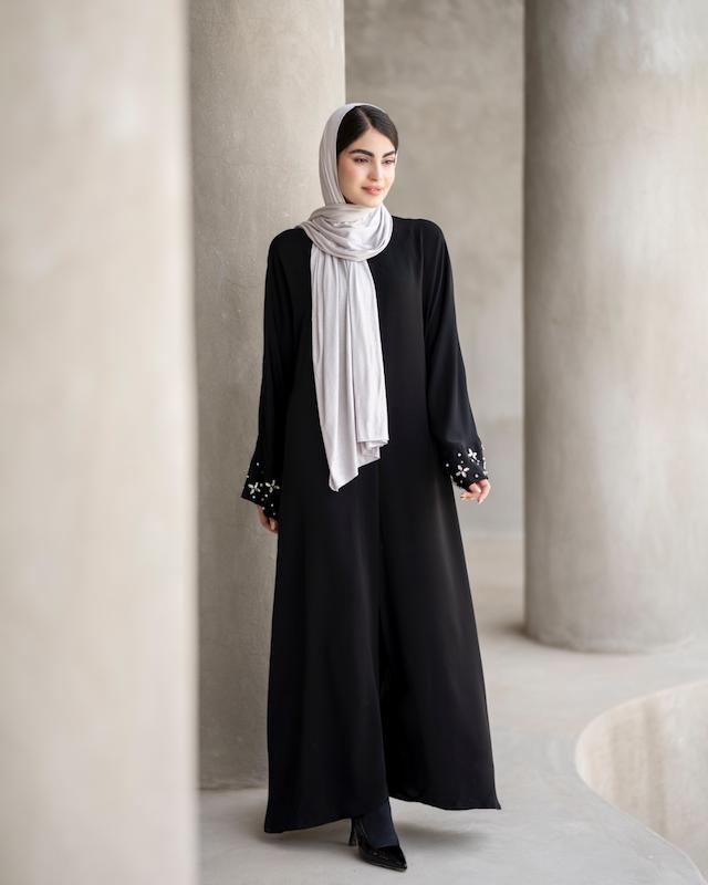 عبای آستین سنگدوزی