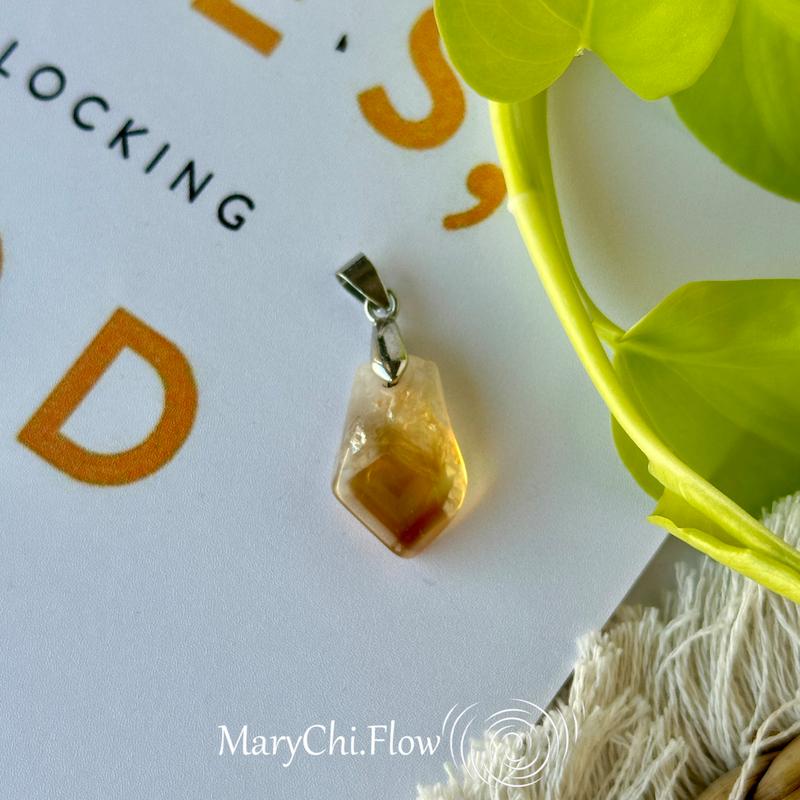 آویز سیترین