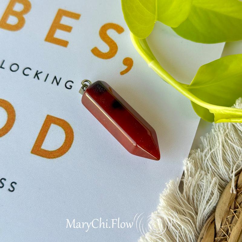 آویز عقیق کارنلین