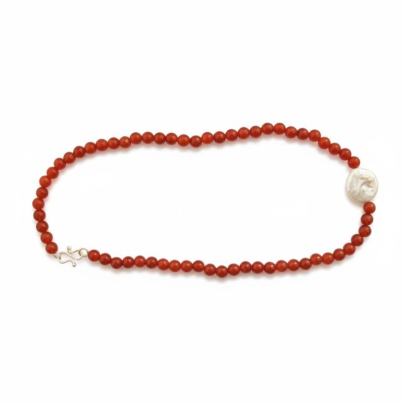 گردنبند عقیق سرخ و باروک سکه