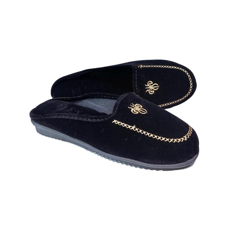 روفرشی زنانه گلدوزی مخمل ترکیه 103 جلوبسته