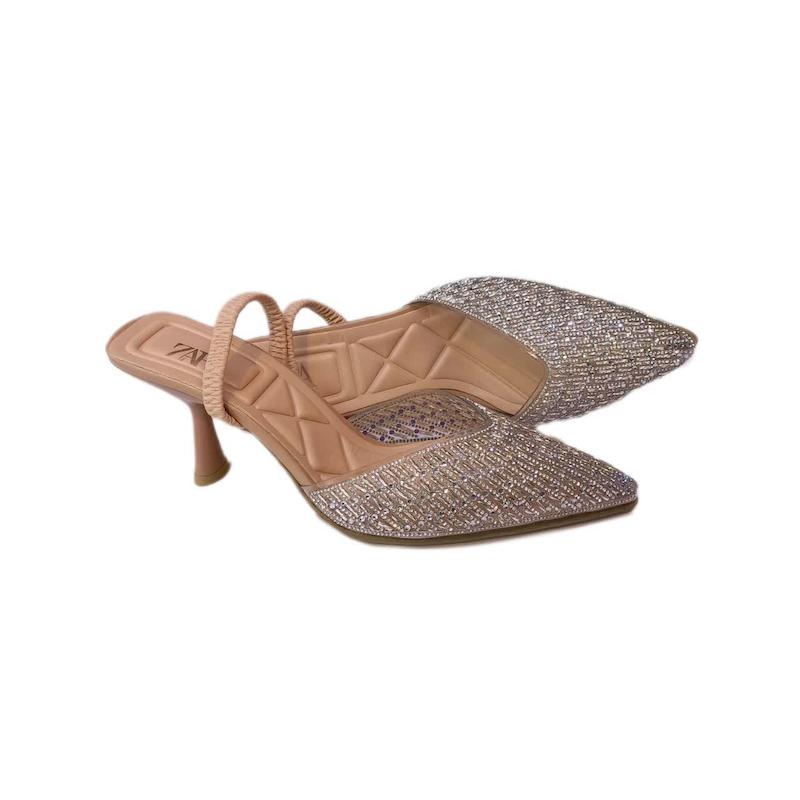 صندل زنانه مجلسی نگین جلوبسته پاشنه دار پشت کش