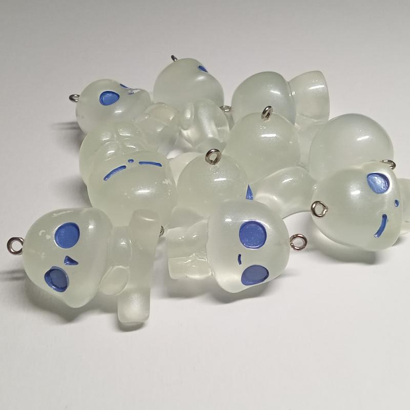 فیگور شب تاب آویز دار  ۲