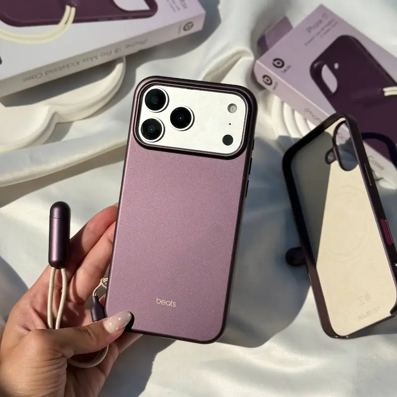 قاب Beats بیتس Kickstand با بند استند شو - Beats iPhone Kickstand Case With Lanyardقاب بیتس کیک‌استند آیفون 17 و 18 با بند استند   - Beats iPhone Kickstand Case With Lanyard