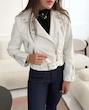 کت چرم سفید